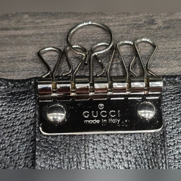NIB Gucci Key Case/Card Holder with Box & Ribbon - Picture 6 of 11